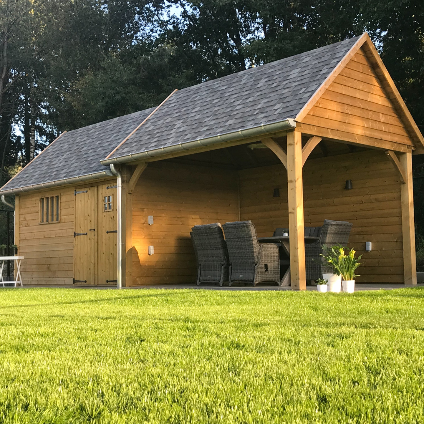 Cottage-Voorpagina(2)